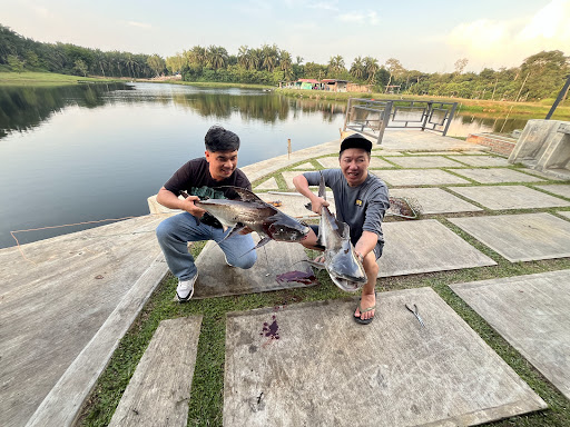Batu Arang Exotic Fishing Park ( WL ) Batu Arang Exotic Fishing Park ( WL )