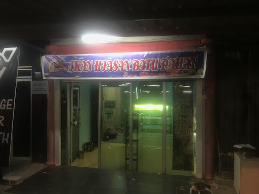 Ikan Hiasan Batu Pahat