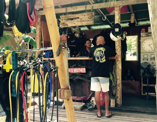 Big Brother Dive Center