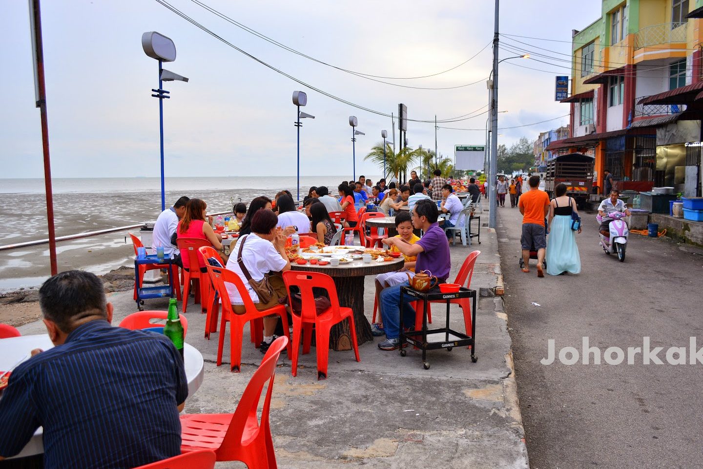 football seafood restaurant pontian johor